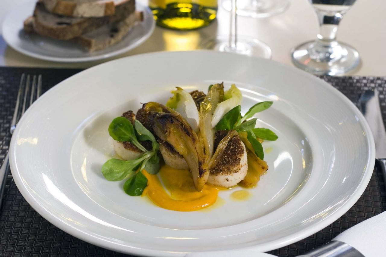 Seared sea scallops and braised endive